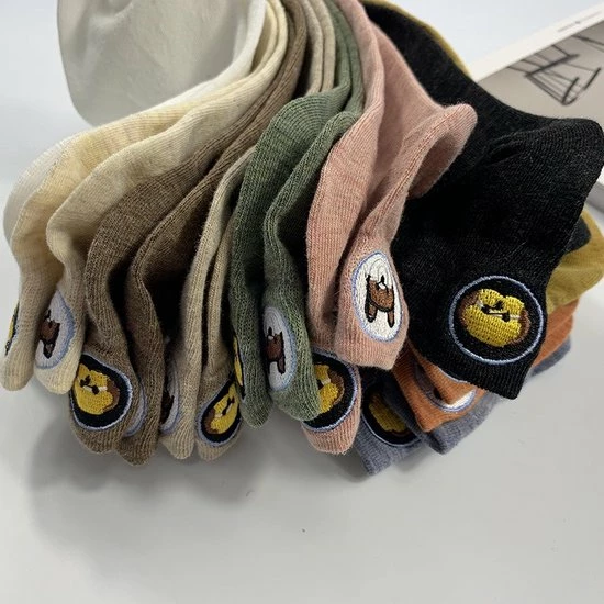 Jollysta Jolly Socks - 10 Paar Sneakersokken Dames - Grappige Sokken - Enkelsokken Dames - Funny Socks - Vrolijke Sokken - Leuke Sokken - Dieren Sokken - Maat 35-42 - Honden Sokken - Katten Sokken 23 Jollysta Jolly Socks - 10 Paar Sneakersokken Dames - Grappige Sokken - Enkelsokken Dames - Funny Socks - Vrolijke Sokken - Leuke Sokken - Dieren Sokken - Maat 35-42 - Honden Sokken - Katten Sokken - Afbeelding 23