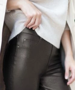 Spanx Leather Like Ankle Pant | Zwart 10 Spanx Leather Like Ankle Pant | Zwart -beenmode Verkoop 550x687 5