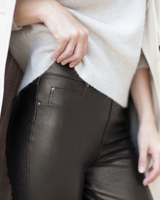 Spanx Leather Like Ankle Pant | Zwart 4 Spanx Leather Like Ankle Pant | Zwart - Afbeelding 4
