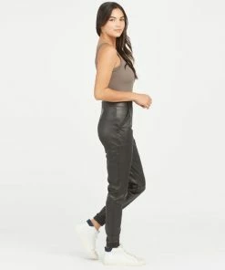 Spanx 20283R Like-Leather Jogger Pants Q3-21 -beenmode Verkoop 550x691 1