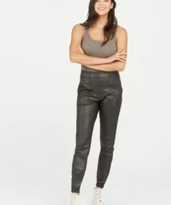 Spanx 20283R Like-Leather Jogger Pants Q3-21 -beenmode Verkoop 550x742 1