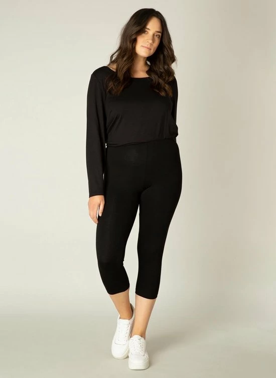 BASE LEVEL CURVY Audrey Legging - Black - Maat 3(52) 1 BASE LEVEL CURVY Audrey Legging - Black - Maat 3(52)