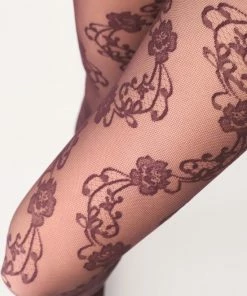 Oroblu Lovely 15 Panty - Kleur Bordeaux Rood - Maat L /XL 5 Oroblu Lovely 15 Panty - Kleur Bordeaux Rood - Maat L /XL -beenmode Verkoop 550x823 3